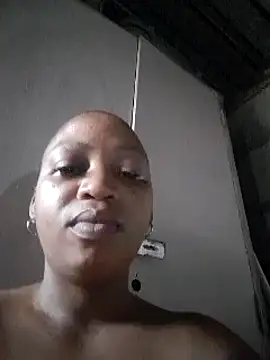 Snapshot of winterqueenx chatting on March 2025 04:05:02 AM winterqueenx online show from March 2025 04:05:02 AM