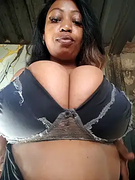 winterqueenx online show from April 2026 06:09:01 AM