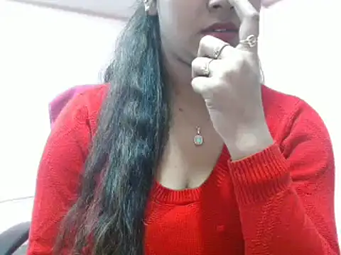 LovingPihu online show from January 2025 12:15:01 PM