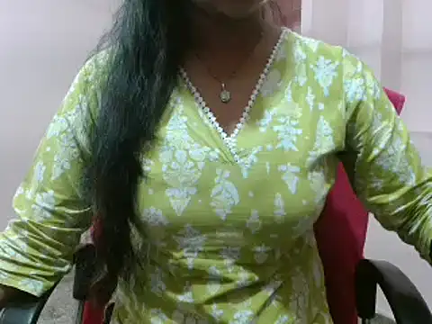 LovingPihu online show from February 2025 11:55:01 AM