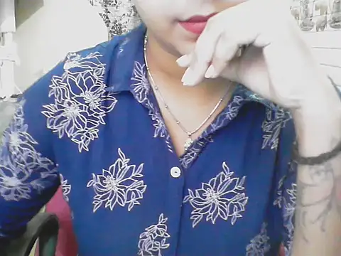 LovingPihu online show from June 2026 05:42:02 AM