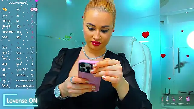 Snapshot of sassy_madeline chatting on December 2024 04:31:02 AM sassy madeline online show from December 2024 04:31:02 AM