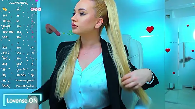 Snapshot of sassy_madeline chatting on December 2024 04:35:02 AM sassy madeline online show from December 2024 04:35:02 AM