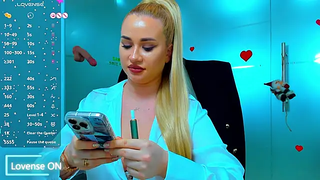 Snapshot of sassy_madeline chatting on December 2024 10:41:01 AM sassy madeline online show from December 2024 10:41:01 AM