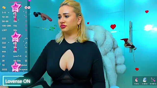 Snapshot of sassy_madeline chatting on December 2024 09:17:02 PM sassy madeline online show from December 2024 09:17:02 PM