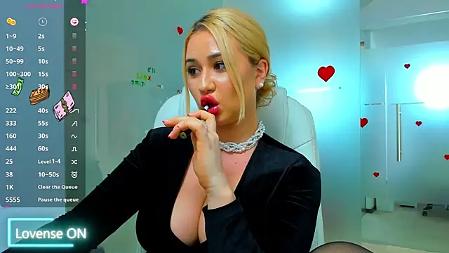 Snapshot of sassy_madeline chatting on January 2025 11:22:01 AM sassy madeline online show from January 2025 11:22:01 AM