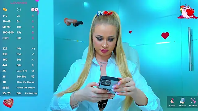 Snapshot of sassy_madeline chatting on February 2025 08:54:02 PM sassy madeline online show from February 2025 08:54:02 PM