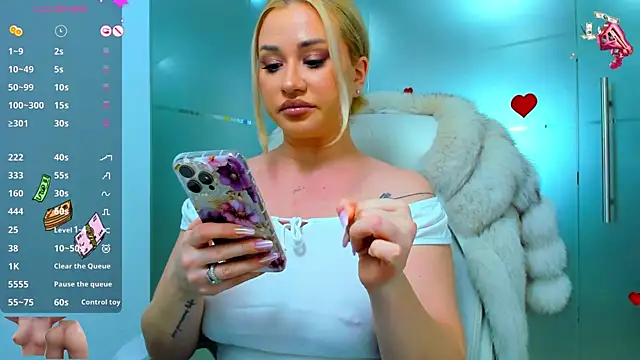 Snapshot of sassy_madeline chatting on March 2025 06:30:01 PM sassy madeline online show from March 2025 06:30:01 PM