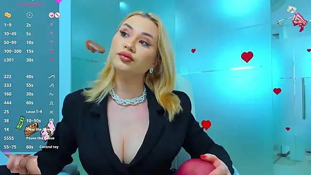 Snapshot of sassy_madeline chatting on March 2025 07:35:02 PM sassy madeline online show from March 2025 07:35:02 PM