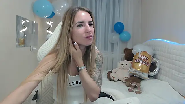 Snapshot of DeboraHorny chatting on September 2025 06:04:01 AM DeboraHorny online show from September 2025 06:04:01 AM