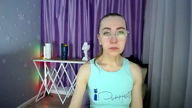 queen a n i online show from February 2025 07:38:02 AM