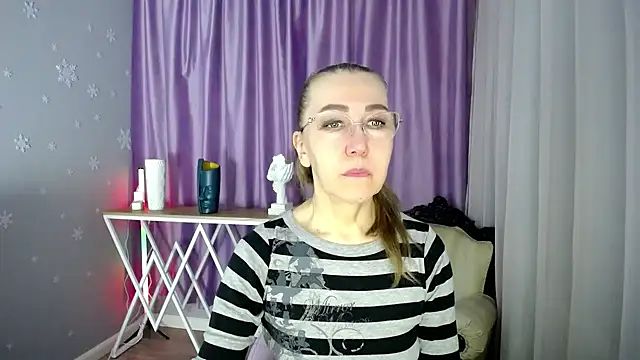 queen a n i online show from March 2025 08:19:02 AM