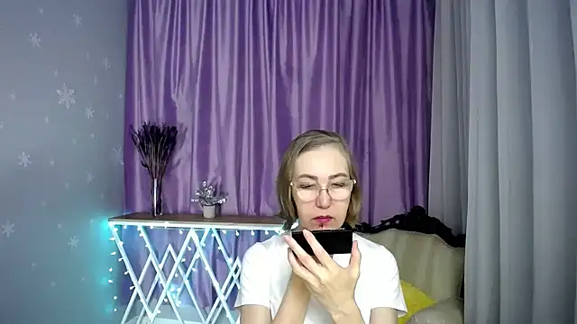 queen a n i online show from March 2026 08:29:02 AM