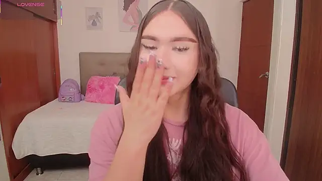 Snapshot of Miley_Baker chatting on February 2026 01:27:02 PM Miley Baker online show from February 2026 01:27:02 PM