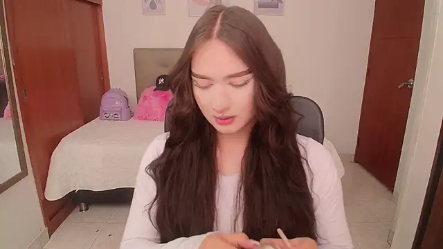 Snapshot of Miley_Baker chatting on March 2026 03:07:02 PM Miley Baker online show from March 2026 03:07:02 PM