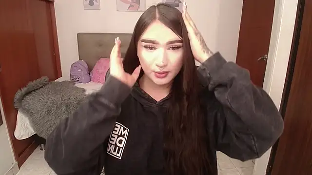 Snapshot of Miley_Baker chatting on March 2026 02:56:01 PM Miley Baker online show from March 2026 02:56:01 PM