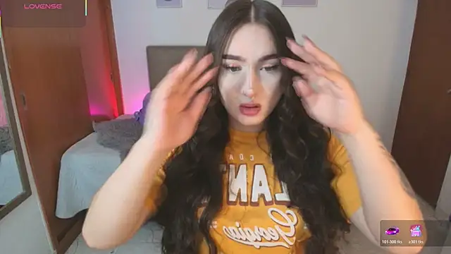 Miley Baker online show from April 2026 12:32:02 PM