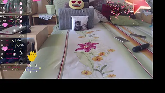 Snapshot of Margaret-milf chatting on March 2025 09:51:01 AM Margaret-milf online show from March 2025 09:51:01 AM