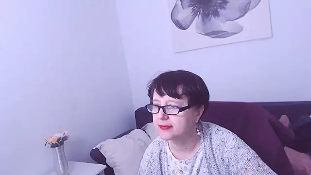 Snapshot of ChristaRose chatting on December 2024 06:48:02 PM ChristaRose online show from December 2024 06:48:02 PM
