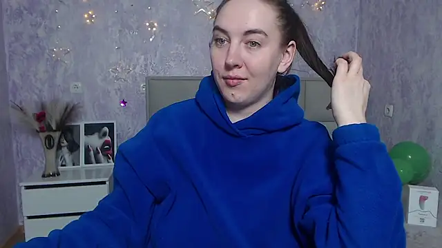 Snapshot of KaleyReed chatting on January 2025 04:04:01 PM KaleyReed online show from January 2025 04:04:01 PM