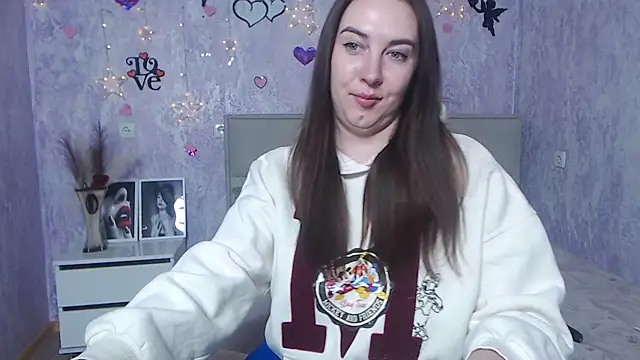 Snapshot of KaleyReed chatting on February 2025 01:32:01 PM KaleyReed online show from February 2025 01:32:01 PM