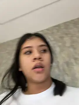 Snapshot of Alhanna_ chatting on December 2024 10:17:01 PM Alhanna online show from December 2024 10:17:01 PM