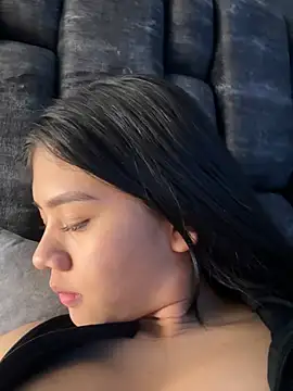 Snapshot of Alhanna_ chatting on February 2025 08:25:01 PM Alhanna online show from February 2025 08:25:01 PM