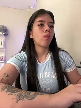 Snapshot of Alhanna_ chatting on March 2025 08:54:01 PM Alhanna online show from March 2025 08:54:01 PM