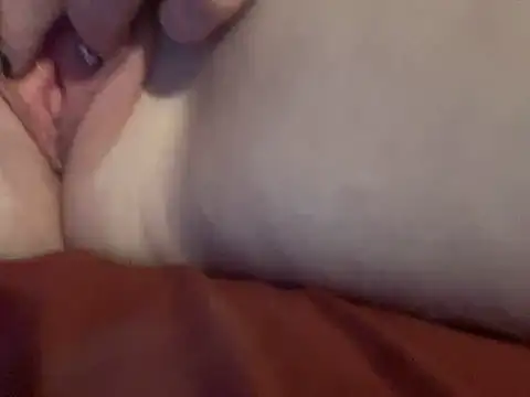 Snapshot of ToysRus24 chatting on January 2025 06:17:01 PM ToysRus24 online show from January 2025 06:17:01 PM