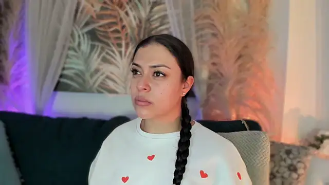 Nicolle W online show from February 2026 11:50:01 AM