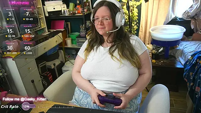 Snapshot of Geeky_Kitten chatting on September 2025 04:29:02 PM Geeky Kitten online show from September 2025 04:29:02 PM