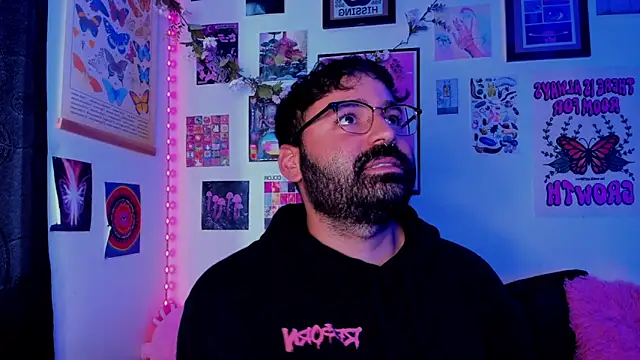 johnnyalx online show from April 2026 09:26:02 PM