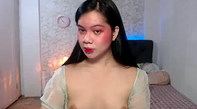 Snapshot of Hebefemme chatting on December 2024 07:54:02 PM Hebefemme online show from December 2024 07:54:02 PM