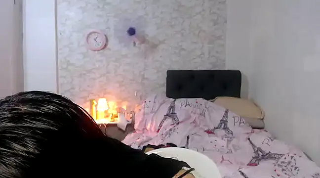 Snapshot of Hebefemme chatting on January 2025 05:26:02 AM Hebefemme online show from January 2025 05:26:02 AM