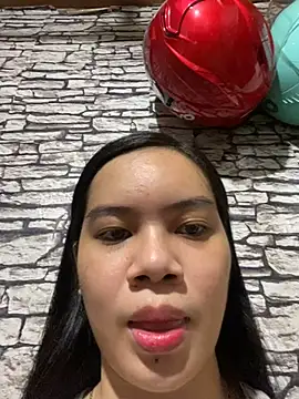 Snapshot of Hebefemme chatting on February 2025 11:22:01 AM Hebefemme online show from February 2025 11:22:01 AM