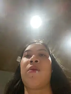 Snapshot of Hebefemme chatting on March 2025 02:43:02 PM Hebefemme online show from March 2025 02:43:02 PM