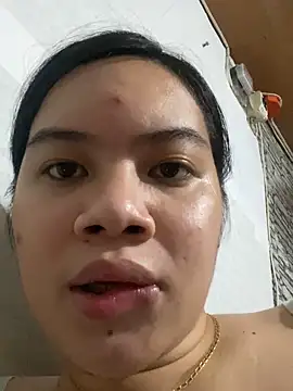 Snapshot of Hebefemme chatting on March 2025 01:40:01 PM Hebefemme online show from March 2025 01:40:01 PM