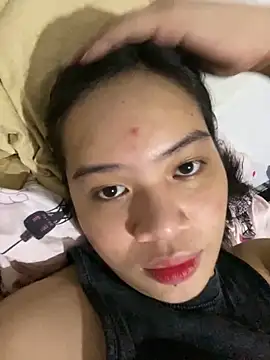 Snapshot of Hebefemme chatting on March 2025 11:58:02 AM Hebefemme online show from March 2025 11:58:02 AM