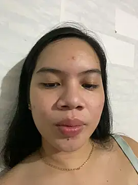 Snapshot of Hebefemme chatting on March 2025 07:45:01 AM Hebefemme online show from March 2025 07:45:01 AM