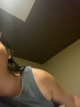 Snapshot of Hebefemme chatting on March 2025 03:50:02 PM Hebefemme online show from March 2025 03:50:02 PM