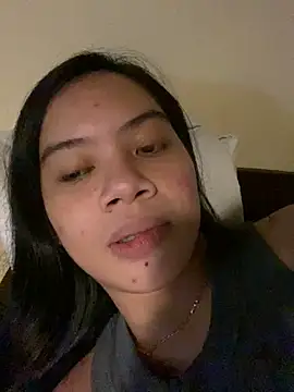 Snapshot of Hebefemme chatting on March 2025 06:56:01 PM Hebefemme online show from March 2025 06:56:01 PM