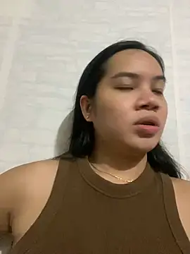 Snapshot of Hebefemme chatting on March 2025 06:25:01 PM Hebefemme online show from March 2025 06:25:01 PM