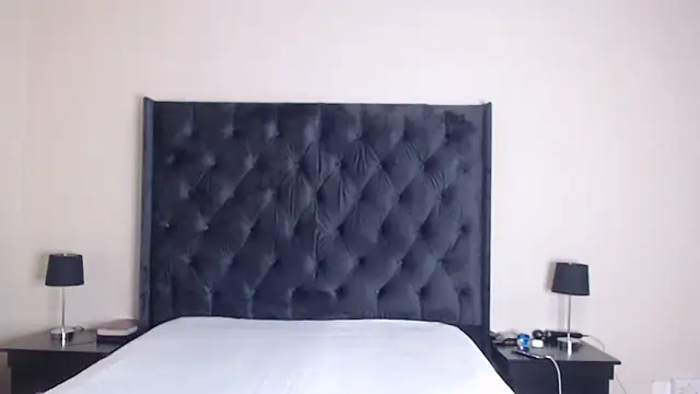 Sexynaughty Gal online show from April 2026 06:10:01 PM