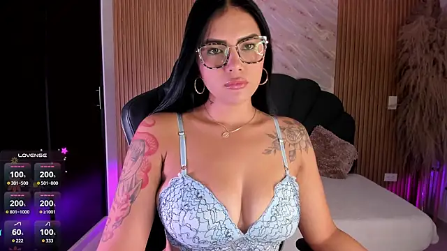 Snapshot of karol_green_ chatting on September 2025 01:38:01 AM karol green online show from September 2025 01:38:01 AM