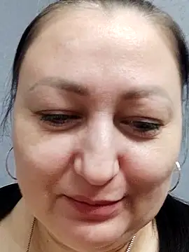 Rini333 online show from April 2026 07:26:02 PM