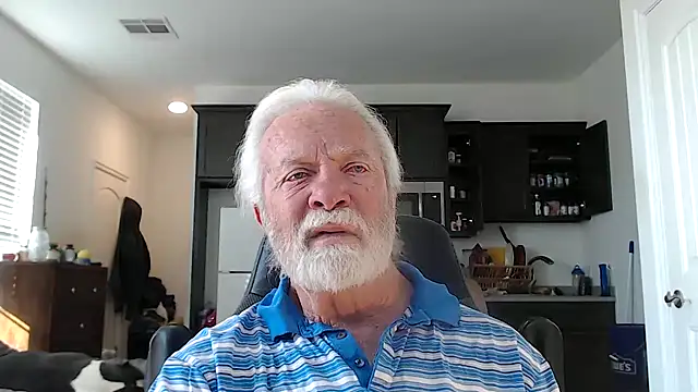 Snapshot of rockpoint69 chatting on December 2024 05:31:01 PM rockpoint69 online show from December 2024 05:31:01 PM