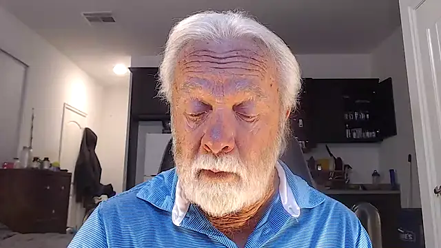 Snapshot of rockpoint69 chatting on December 2024 07:29:01 AM rockpoint69 online show from December 2024 07:29:01 AM