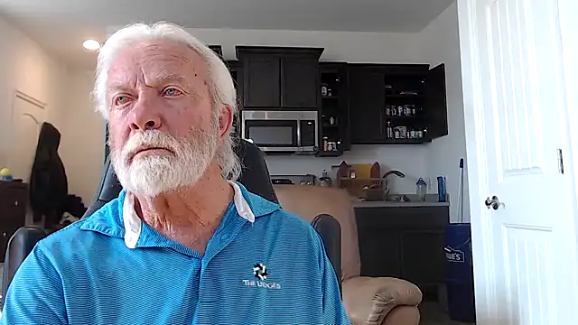 Snapshot of rockpoint69 chatting on December 2024 04:53:02 PM rockpoint69 online show from December 2024 04:53:02 PM