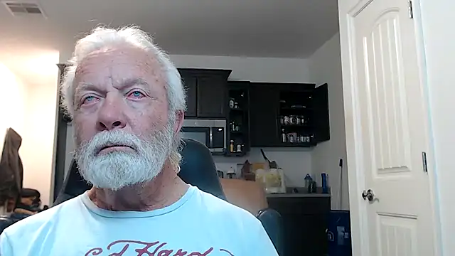 Snapshot of rockpoint69 chatting on December 2024 12:41:01 AM rockpoint69 online show from December 2024 12:41:01 AM