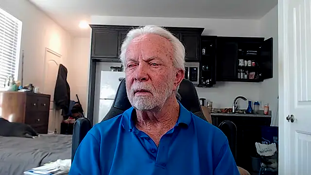 Snapshot of rockpoint69 chatting on October 2025 10:43:02 PM rockpoint69 online show from October 2025 10:43:02 PM